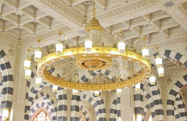 الإيمان… دافع للحياة لا هروب منها