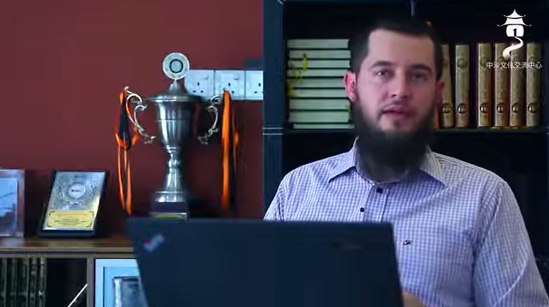من هو الله؟ فهم الله في الإسلام