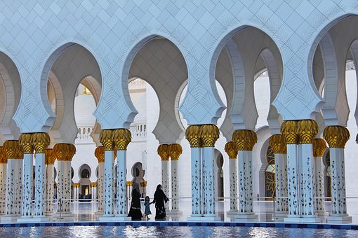 الله لا شيء مستحيل